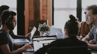 AIライティングは本当に稼げる？実践者が語るリアルな収入事情