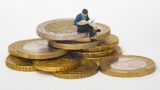 ETF投資で老後資金2000万円を作る方法