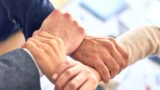 【完全保存版】AIイラストで稼ぐための必須ツール10選